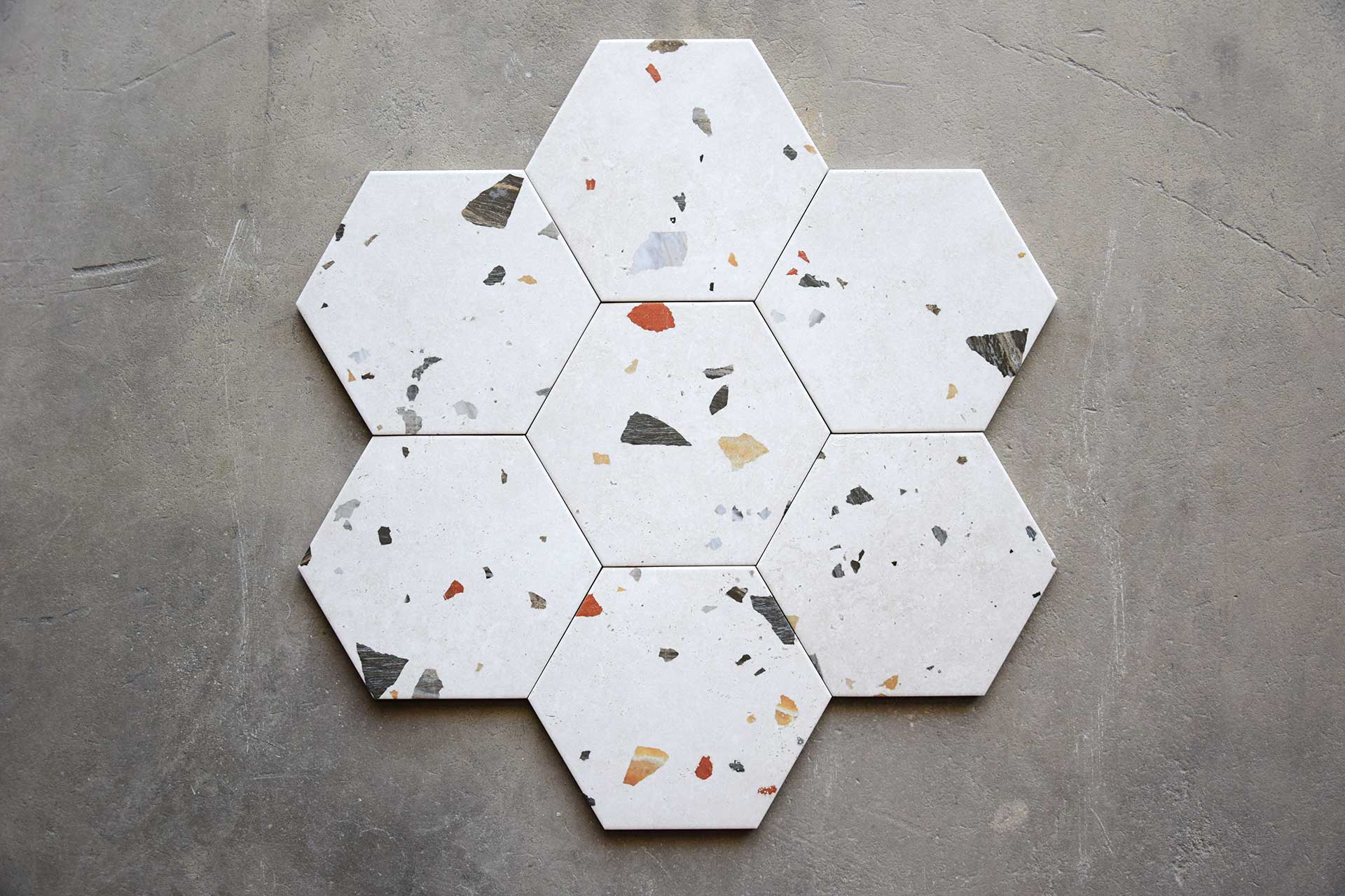 Azulejo Hexagonal de Terrazo
