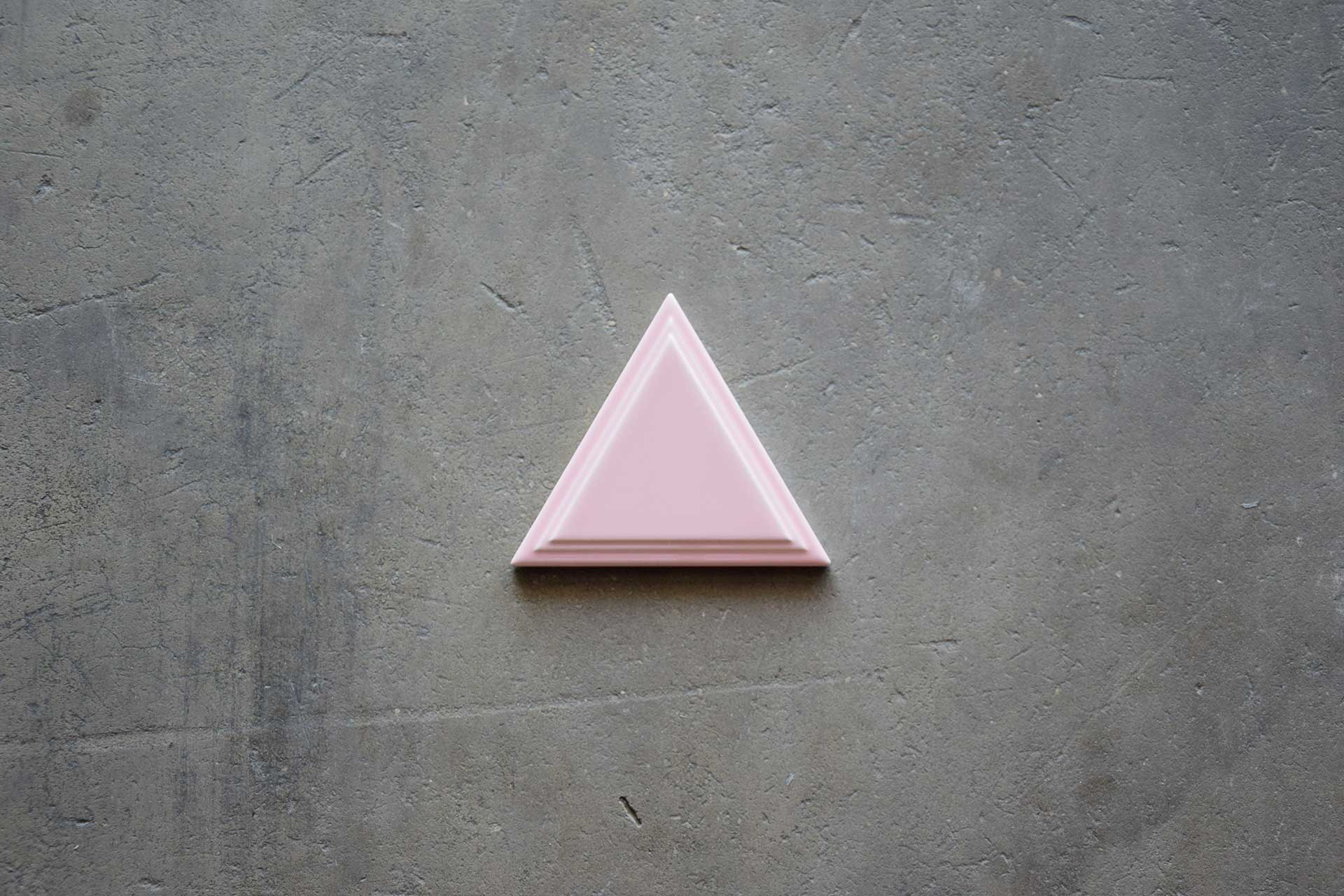 Azulejo Triángulo Rosa Porcelánico